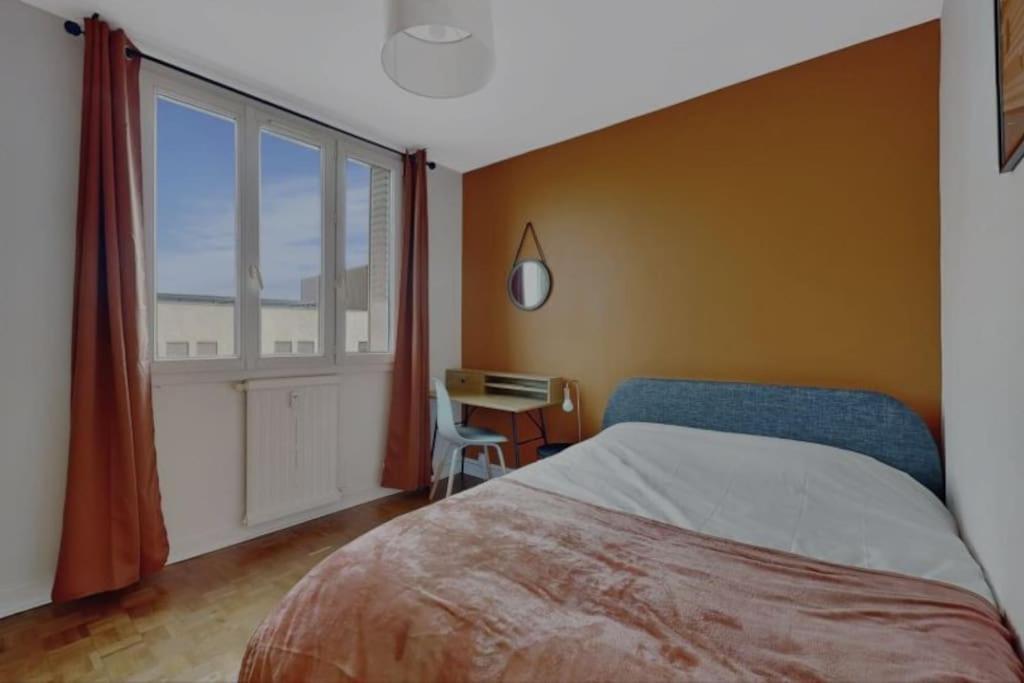 Appartement Neuf Pour 6, Parking Et Box, Au Calme Villeurbanne Extérieur photo